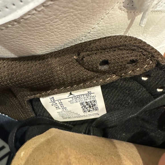 Nike Air Jordan one Travis Scott. (PLEASE READ DESCRIPTION) - Picture 2 of 4